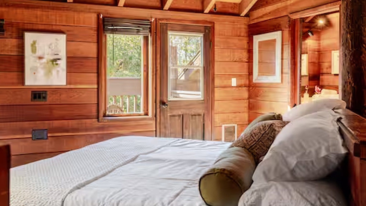 Photo of Bedroom in Valley Center