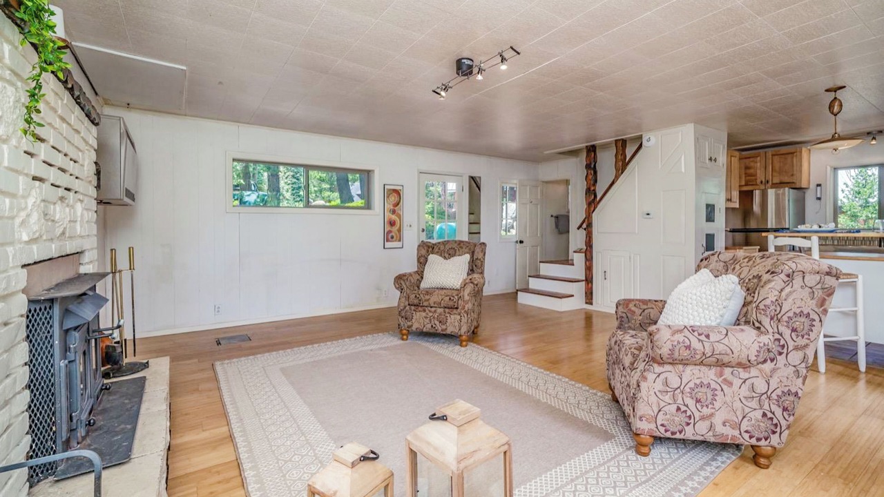 Photo of Livingroom in Arnold