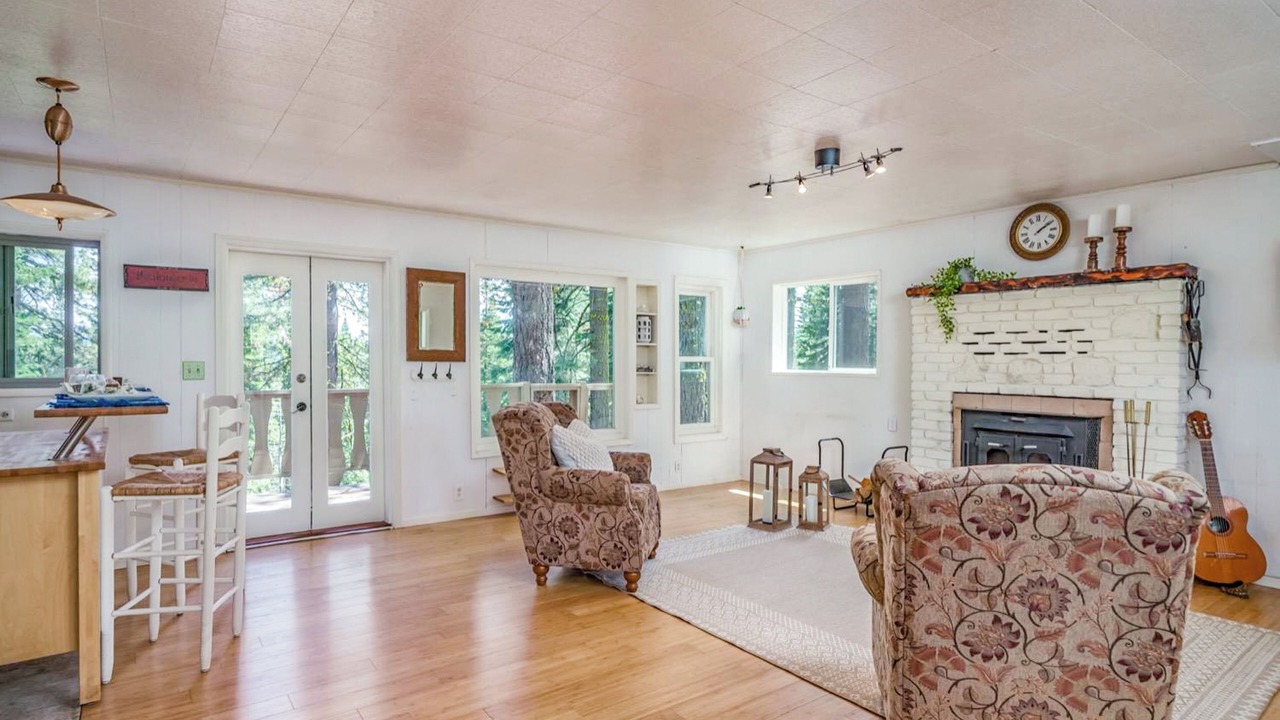 Photo of Livingroom in Arnold