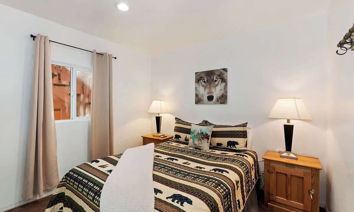 Photo of Bedroom in Summit Estates