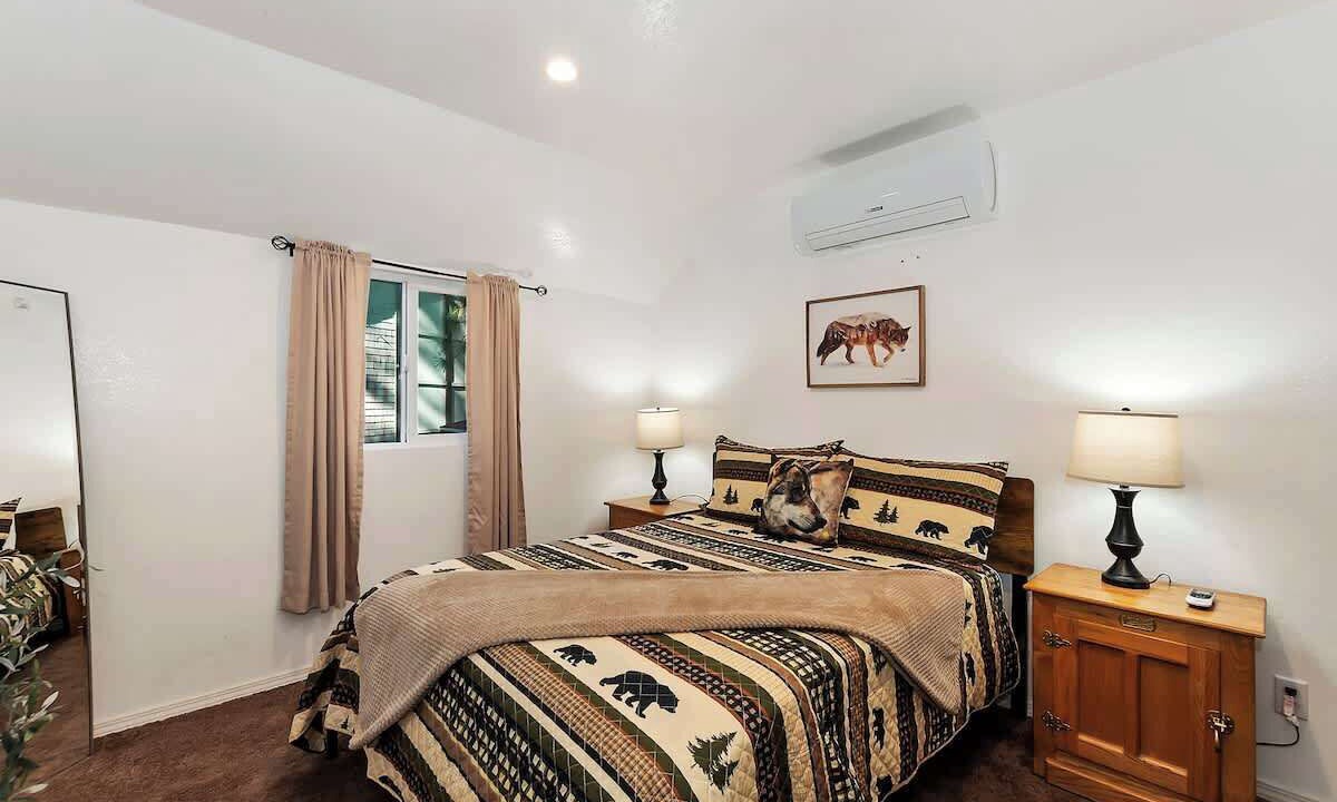 Photo of Bedroom in Summit Estates