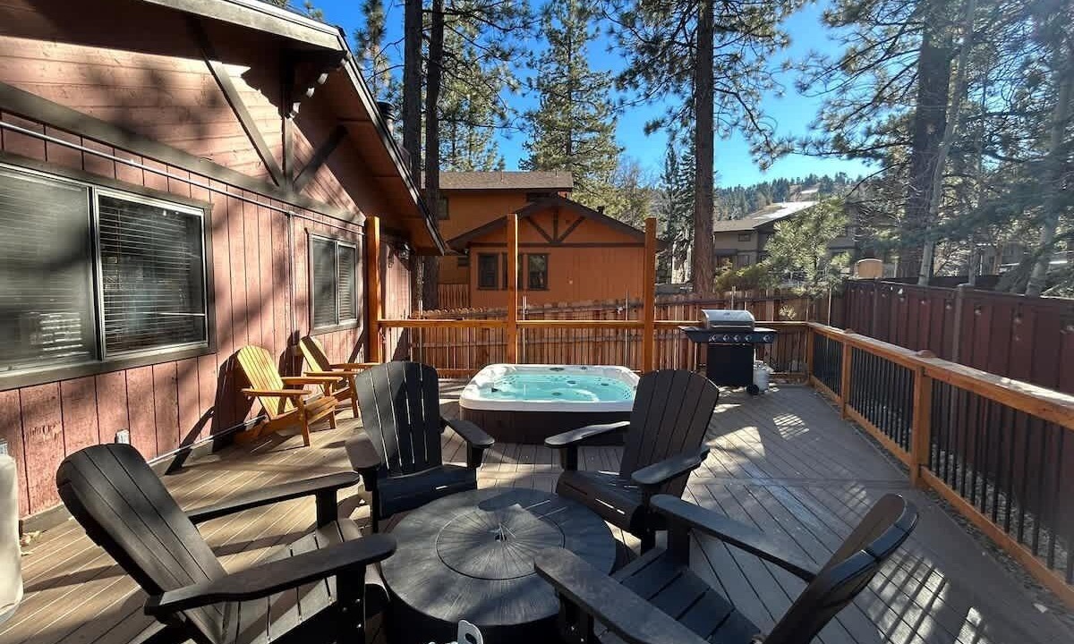 Photo of Outdoor in Summit Estates