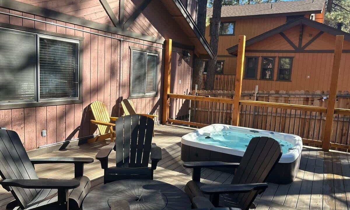Photo of Patio Balcony in Summit Estates
