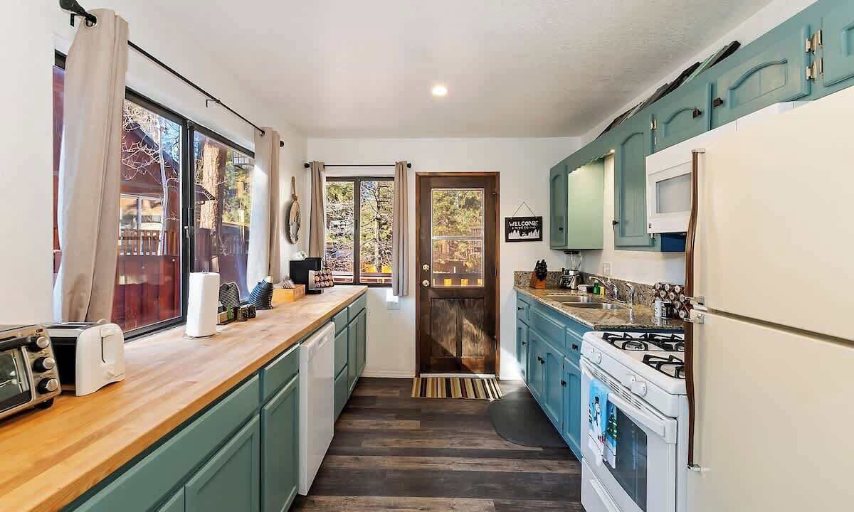 Photo of Kitchen in Summit Estates