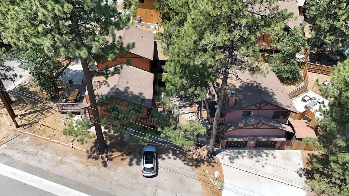 Photo of Outdoor in Summit Estates