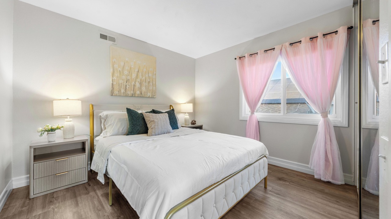 Photo of Bedroom in Rancho Penasquitos