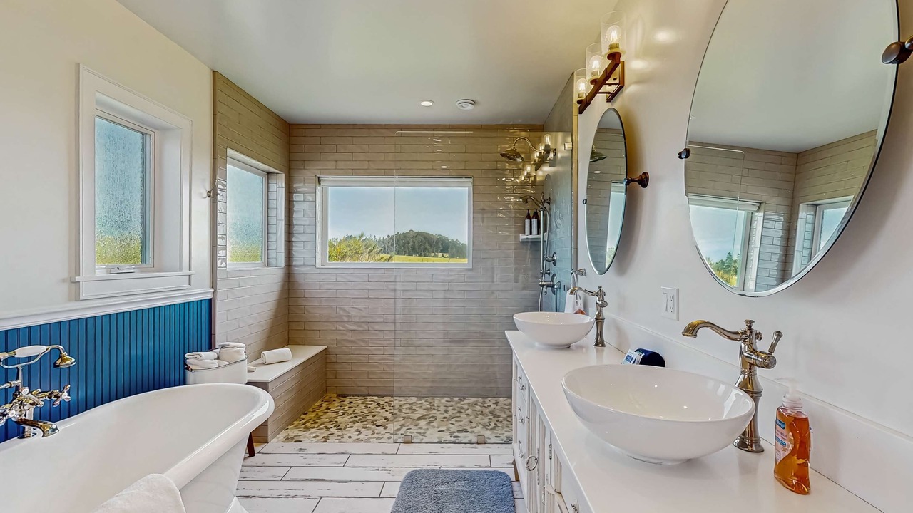 Photo of Bathroom in Albion