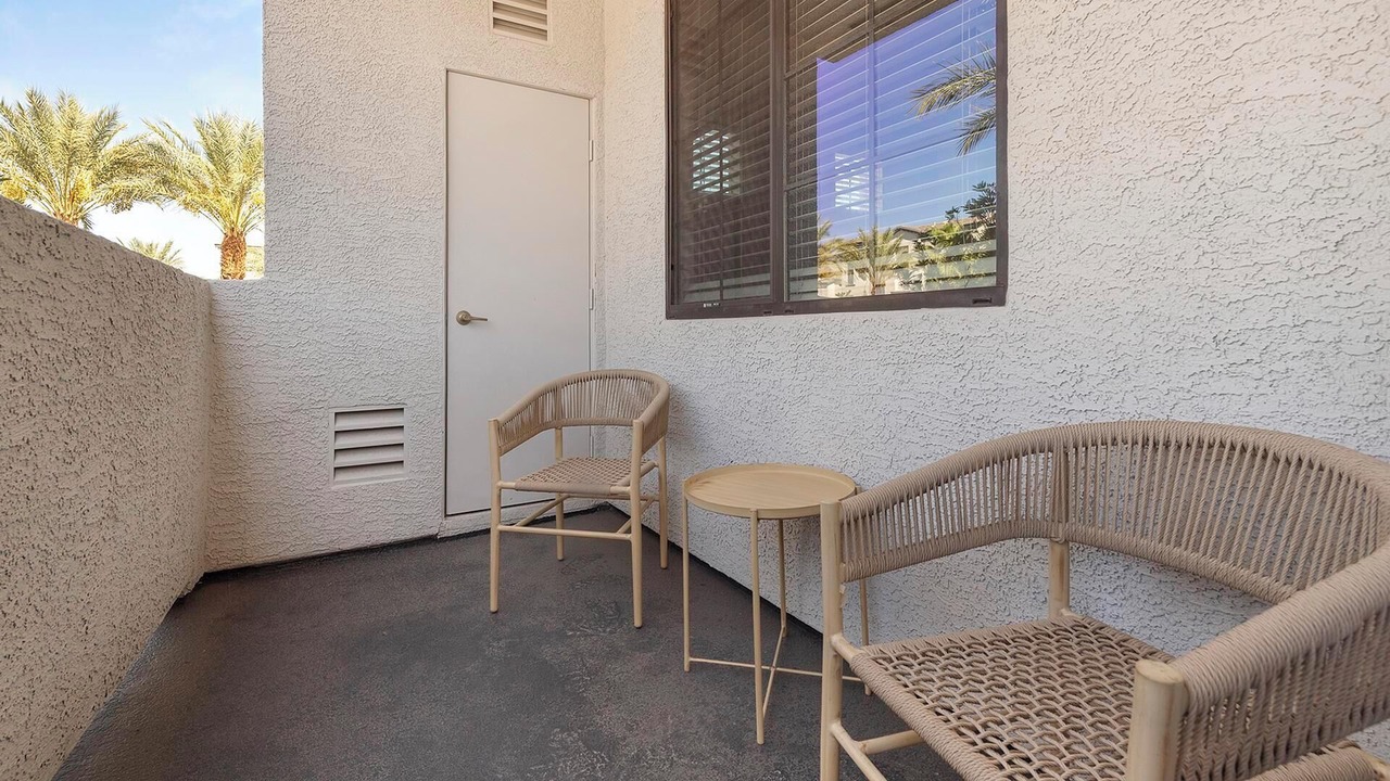 Photo of Patio Balcony in Rhodes Ranch
