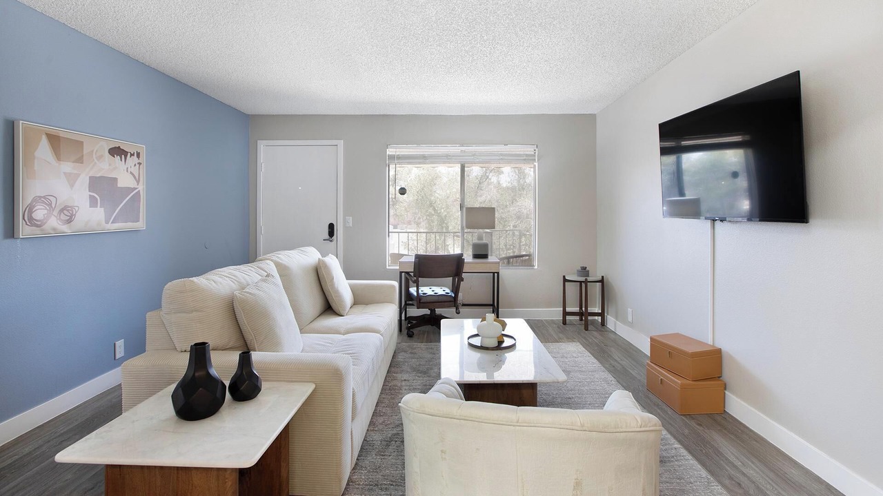 Photo of Livingroom in Rancho Oakey