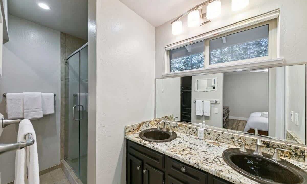 Photo of Bathroom in Tahoe Island