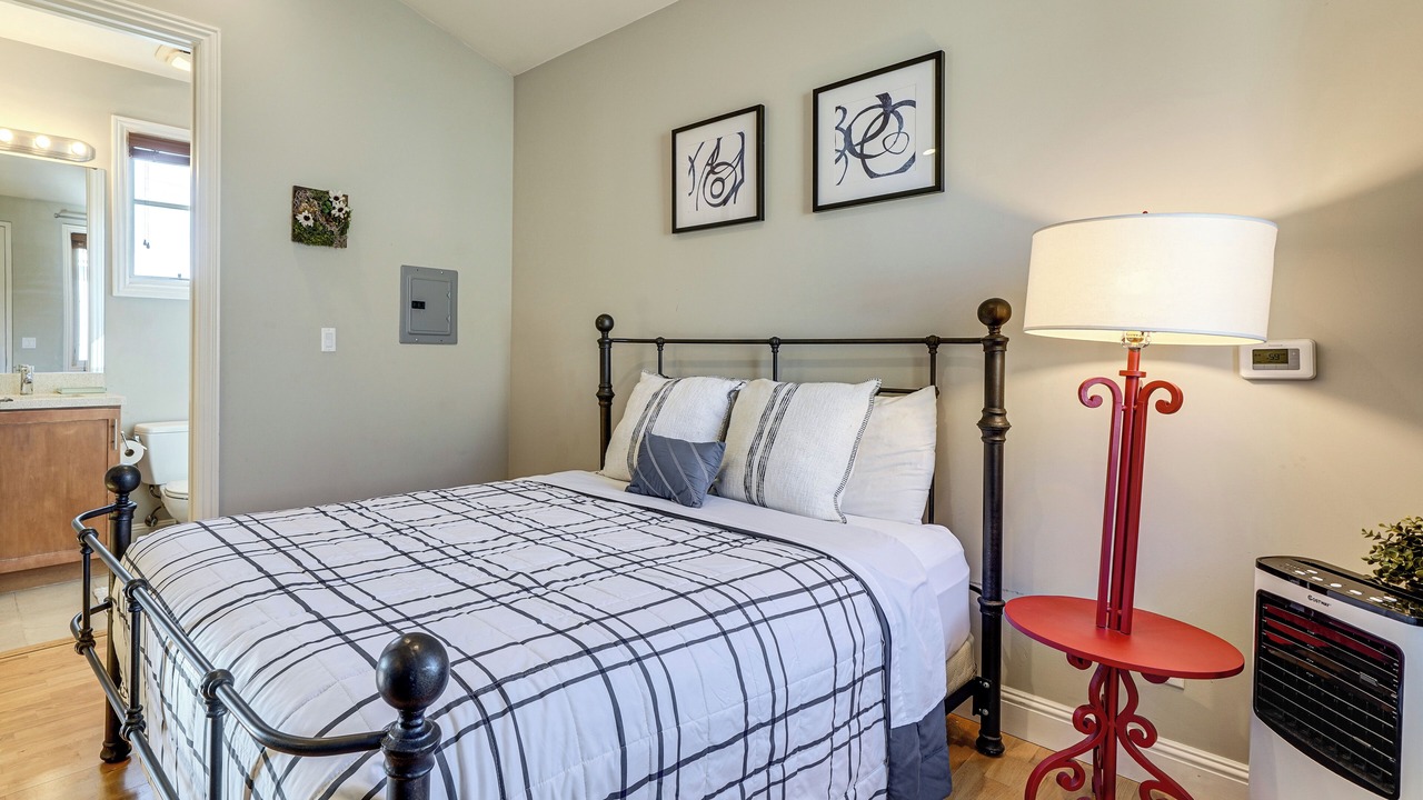 Photo of Bedroom in North Central