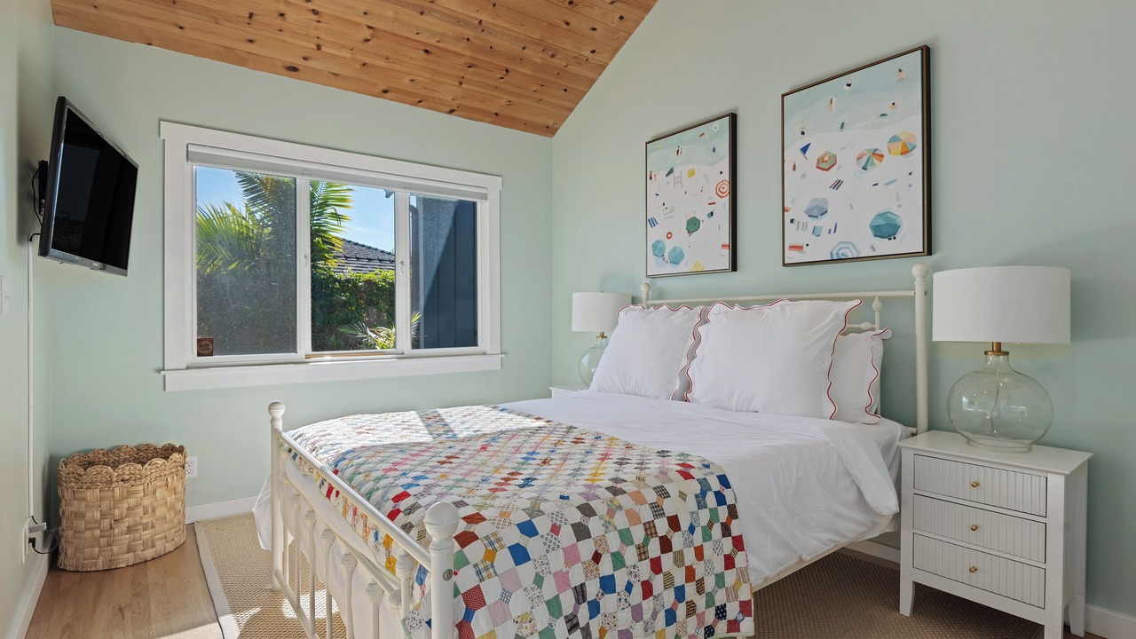 Photo of Bedroom in Carpinteria