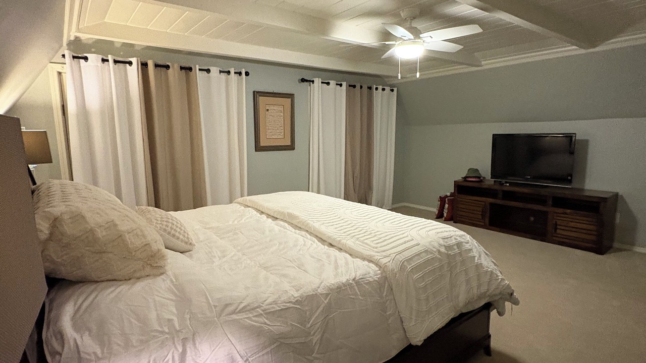 Photo of Bedroom in Templeton