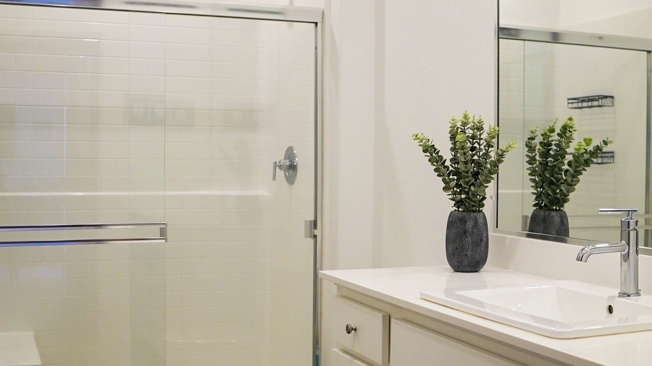 Photo of Bathroom in Hanford