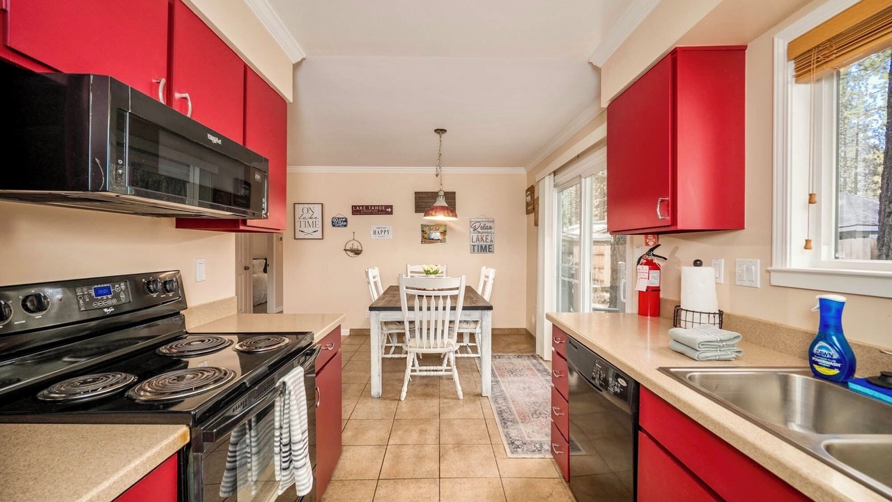 Photo of Kitchen in Al Tahoe