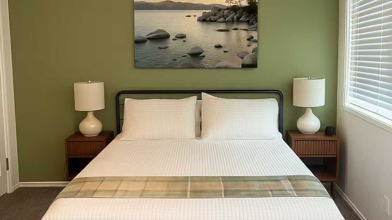 Photo of Bedroom in Reno/Tahoe Airport