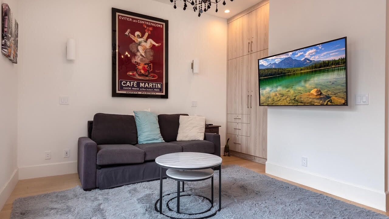 Photo of Livingroom in McManus
