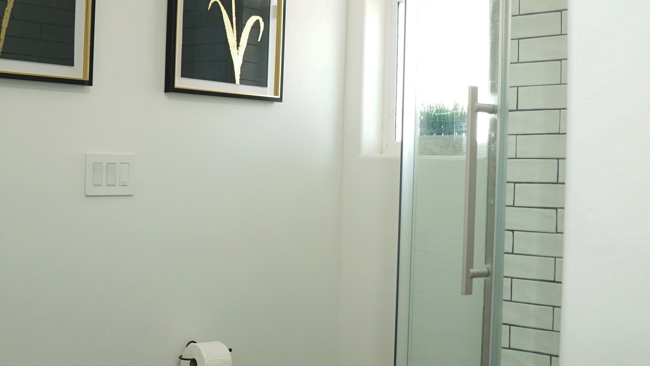 Photo of Bathroom in Callender