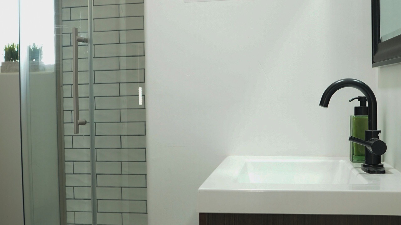Photo of Bathroom in Callender