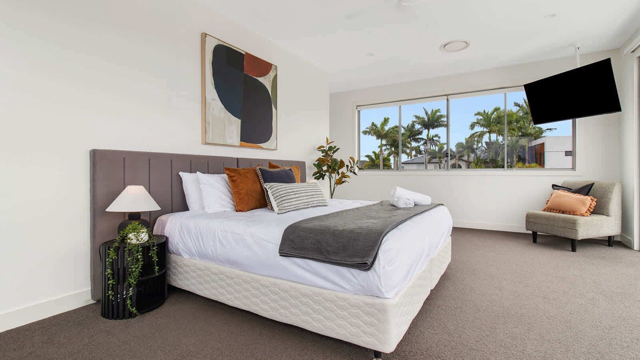 Photo of Bedroom in Broadbeach Waters