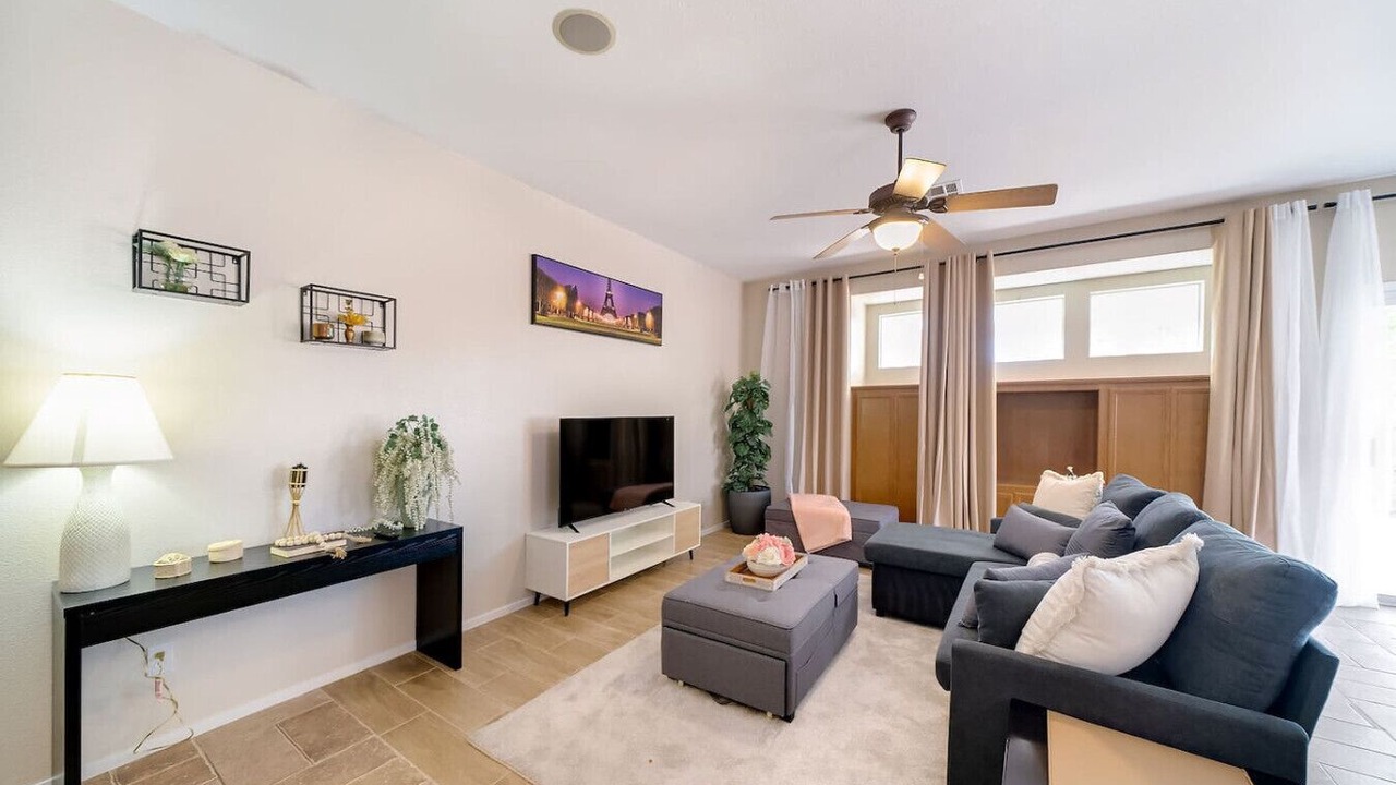 Photo of Livingroom in North Las Vegas