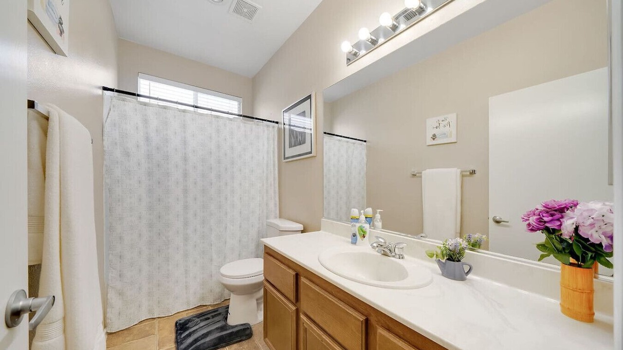 Photo of Bathroom in North Las Vegas