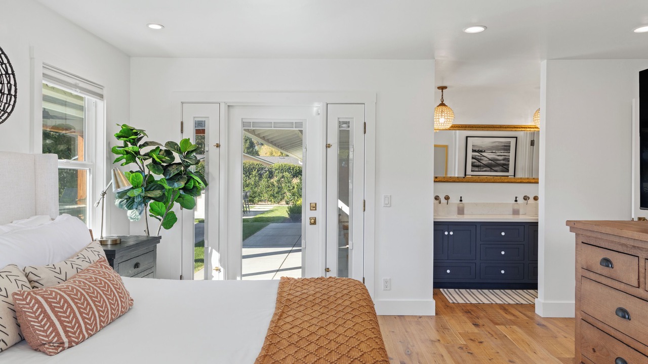 Photo of Bedroom in Los Olivos