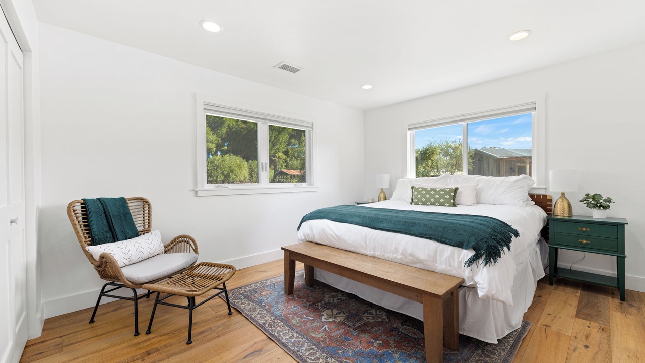 Photo of Bedroom in Los Olivos