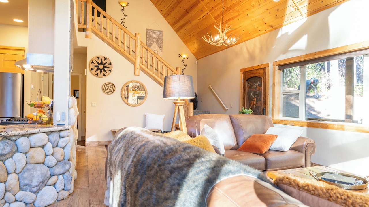 Photo of Livingroom in Camp Connell