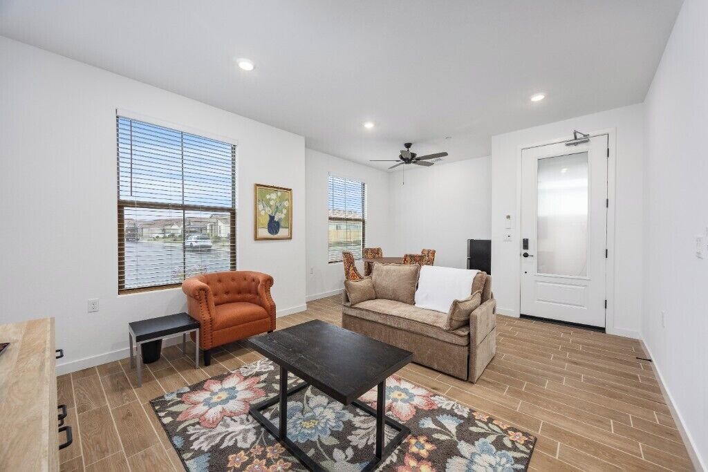 Photo of Livingroom in Pumpkin Center
