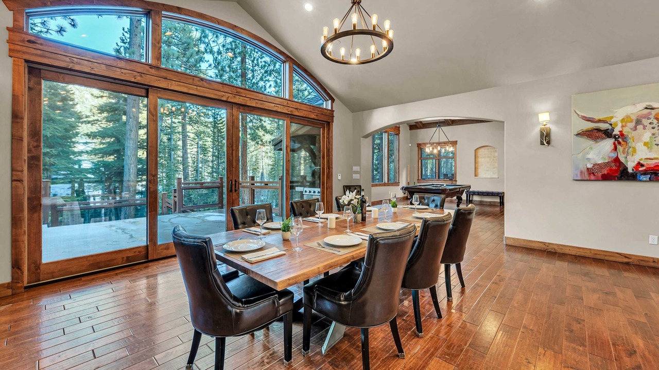 Photo of Livingroom in Christmas Valley