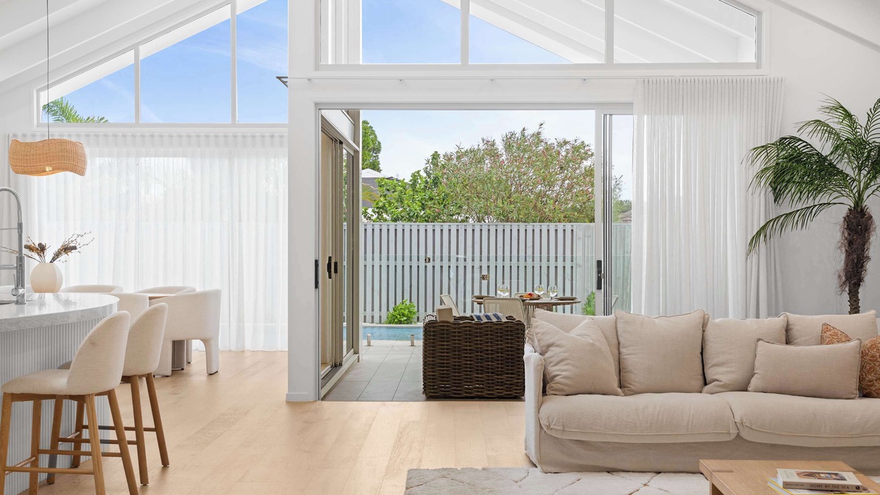Photo of Livingroom in Banksia Beach