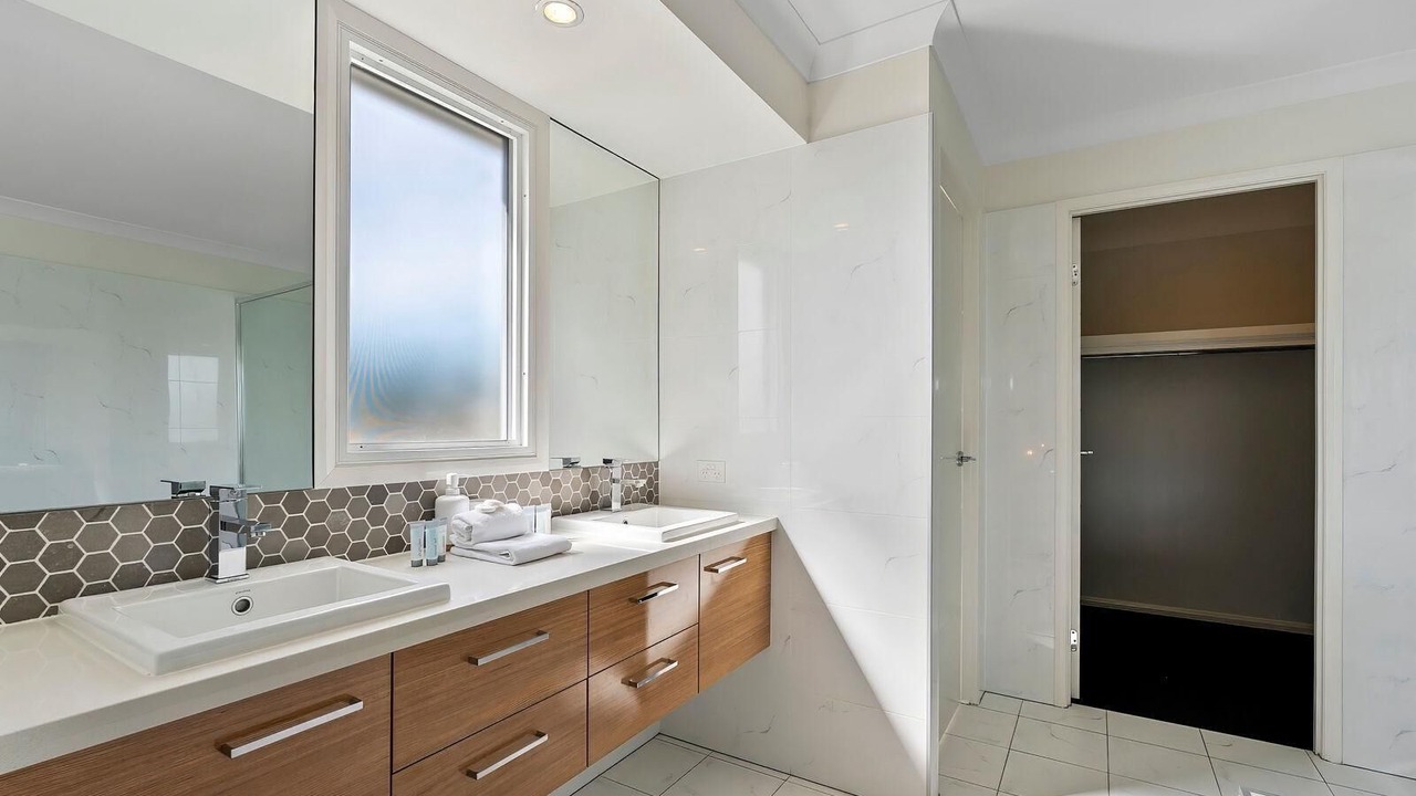 Photo of Bathroom in Banksia Beach