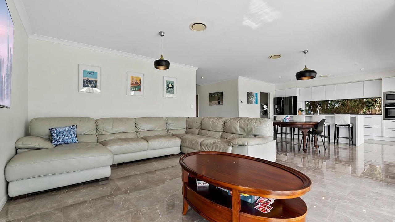 Photo of Livingroom in Banksia Beach