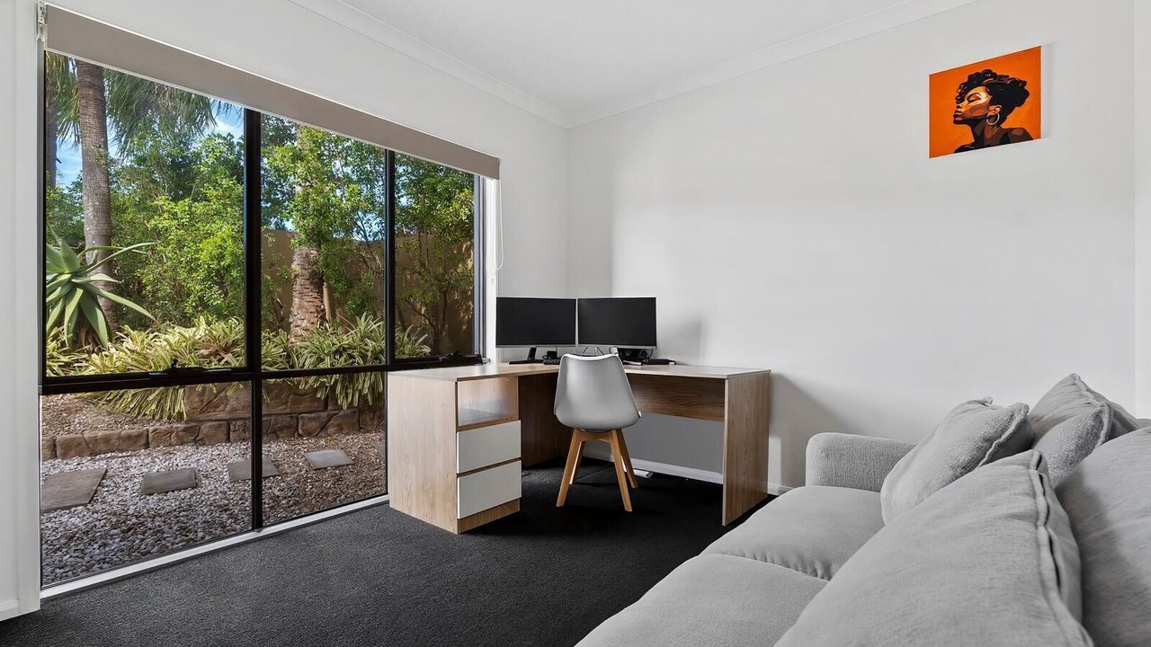 Photo of Livingroom in Banksia Beach