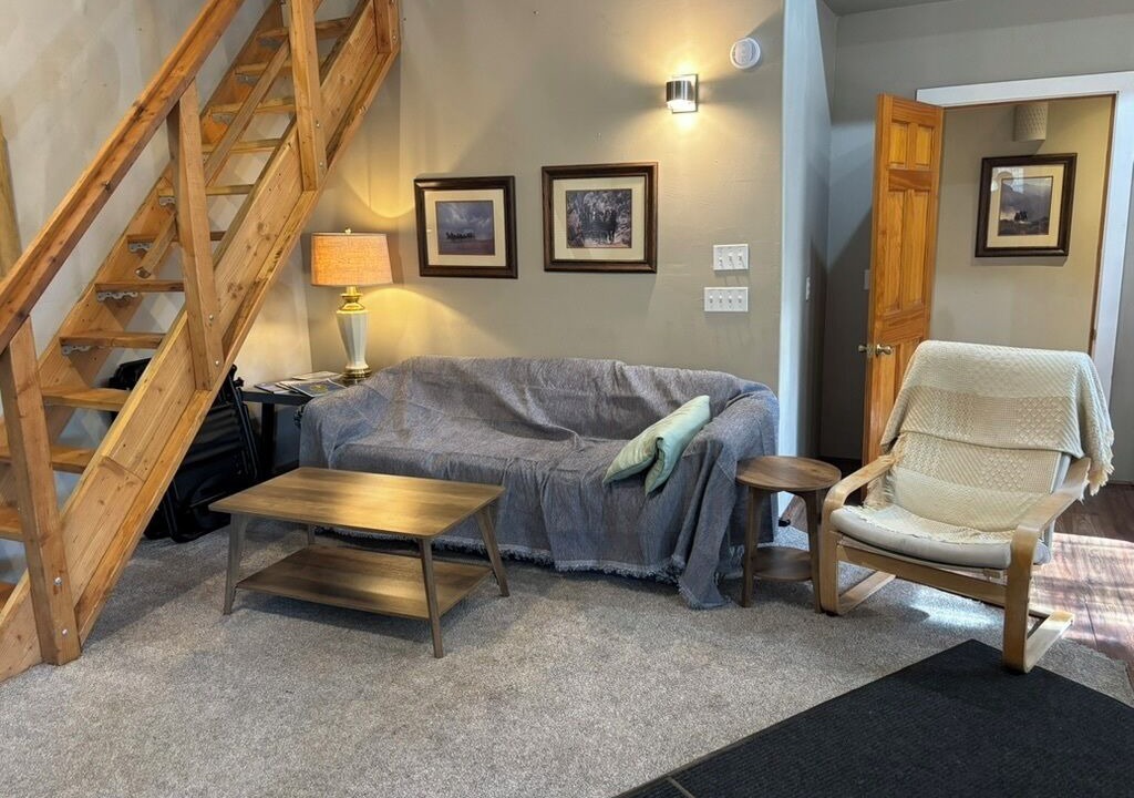 Photo of Livingroom in Oak View