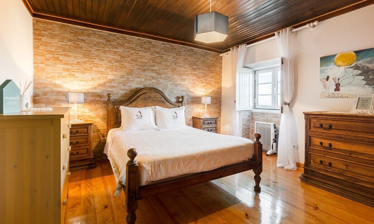 Photo of Bedroom in Monsanto