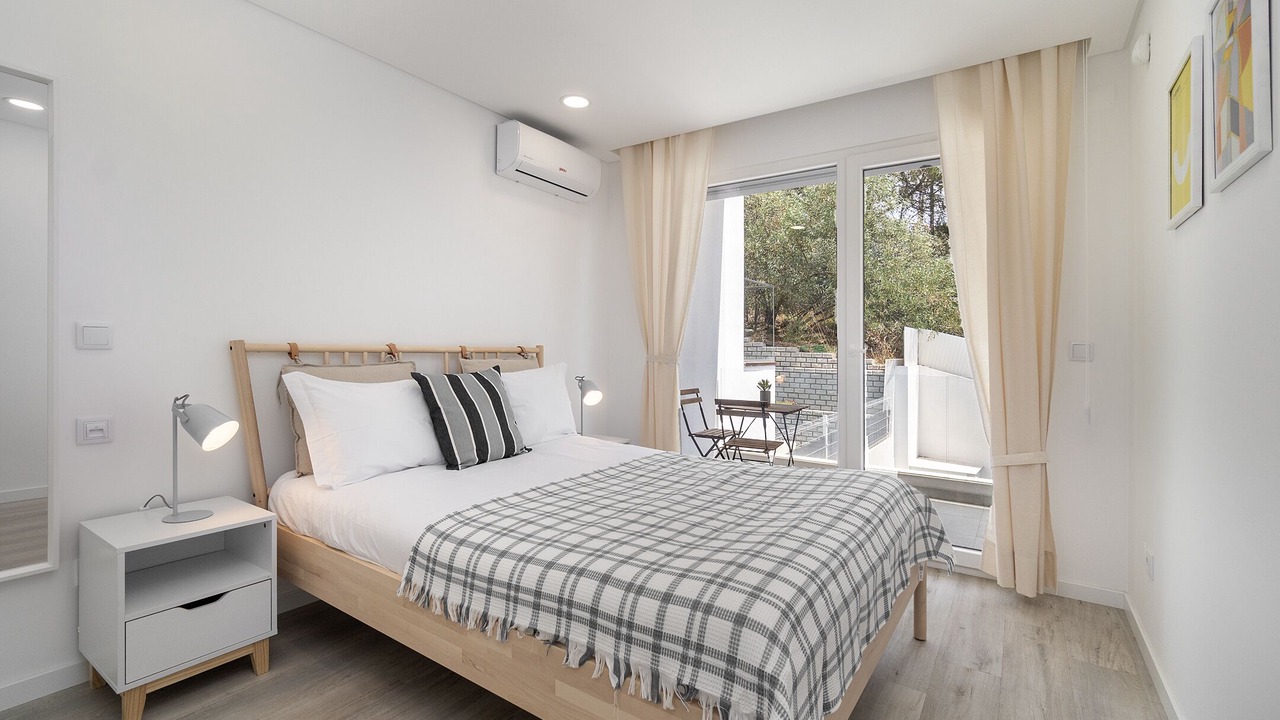 Photo of Bedroom in Charneca de Caparica e Sobreda