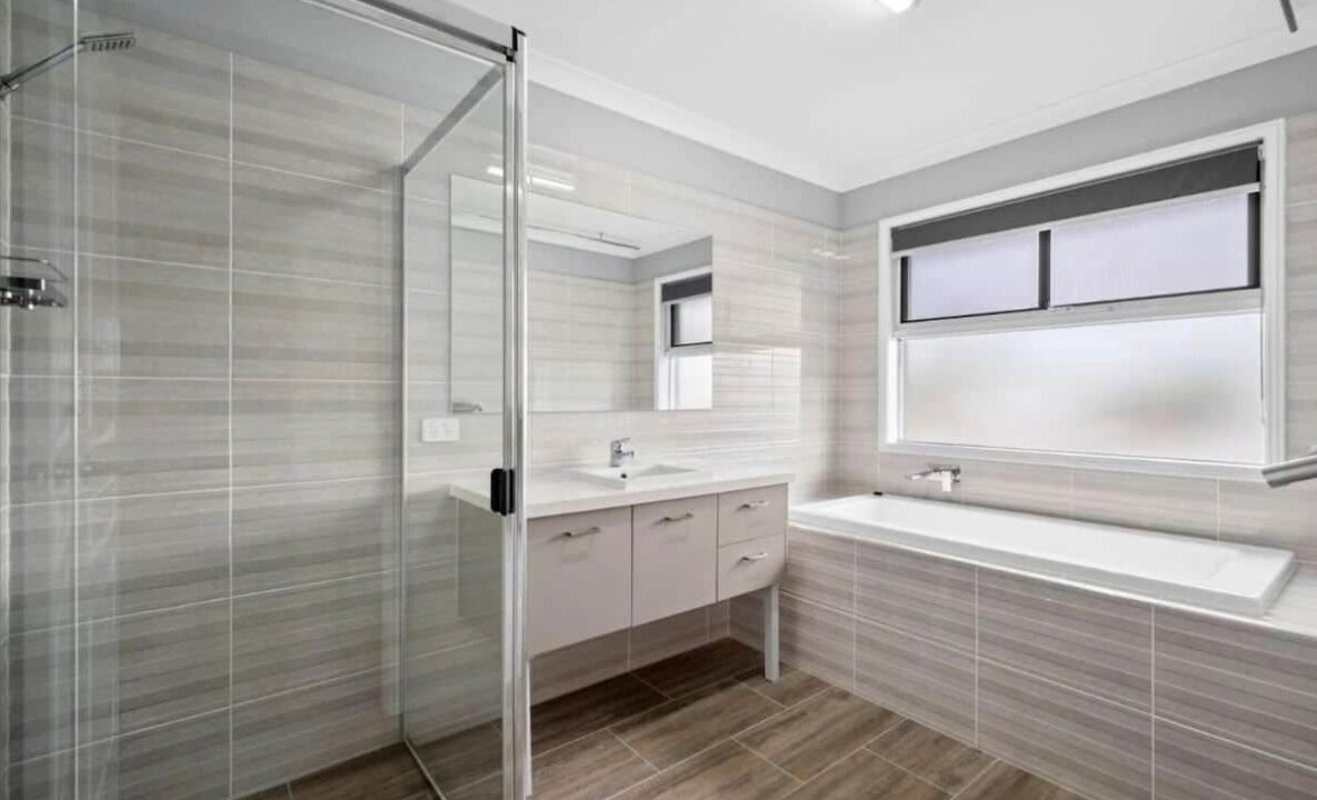 Photo of Bathroom in Pelican Waters