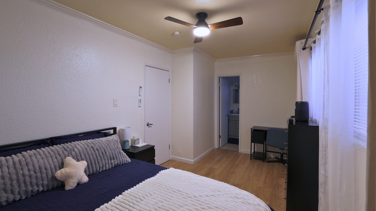 Photo of Bedroom in North Long Beach