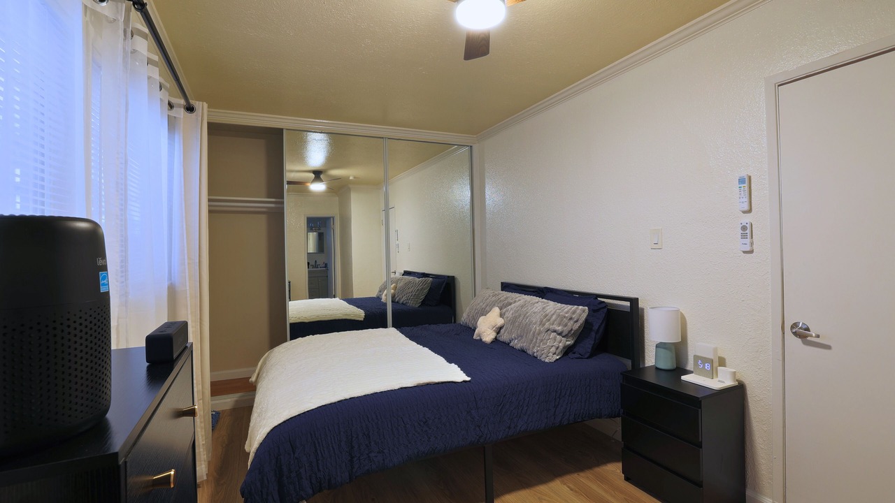 Photo of Bedroom in North Long Beach