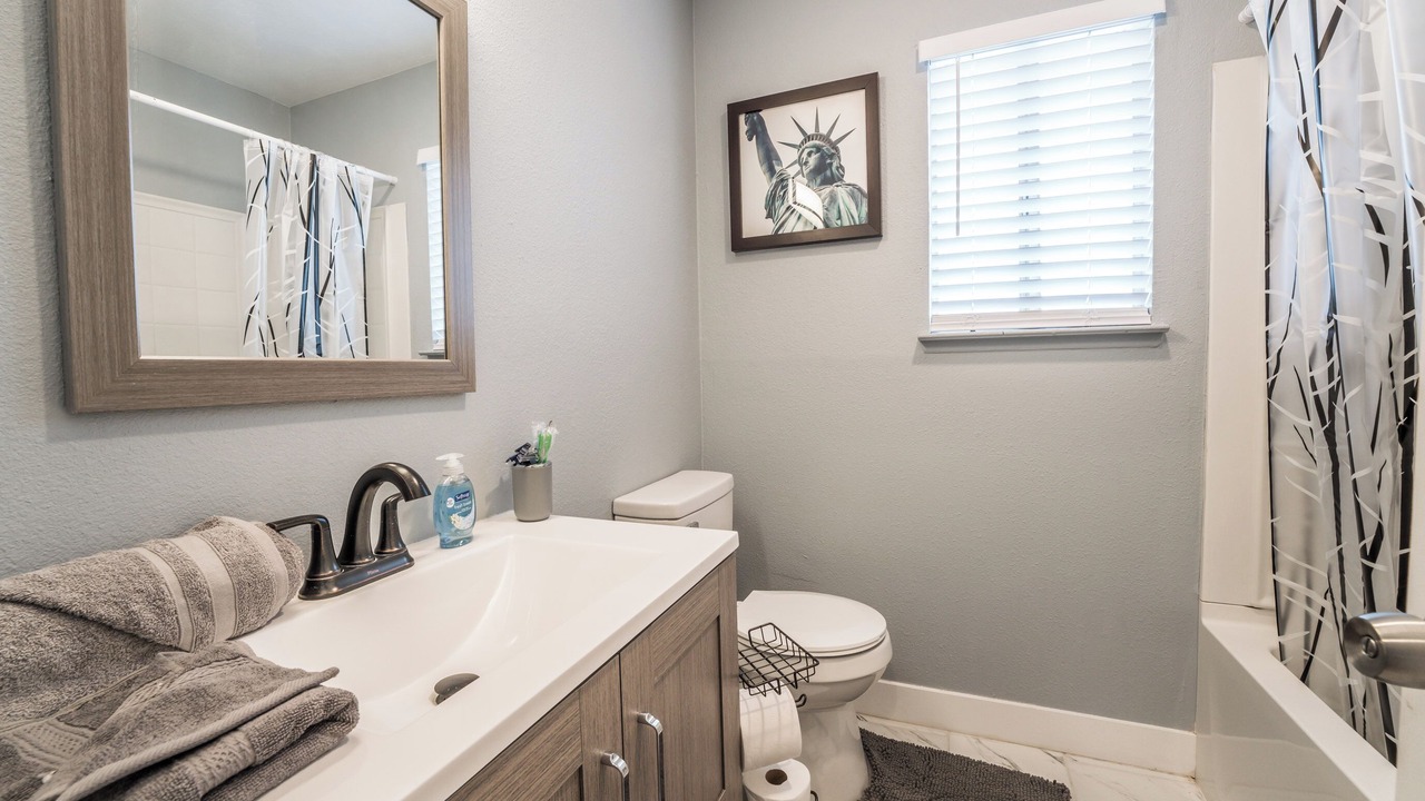 Photo of Bathroom in Sunrise Manor