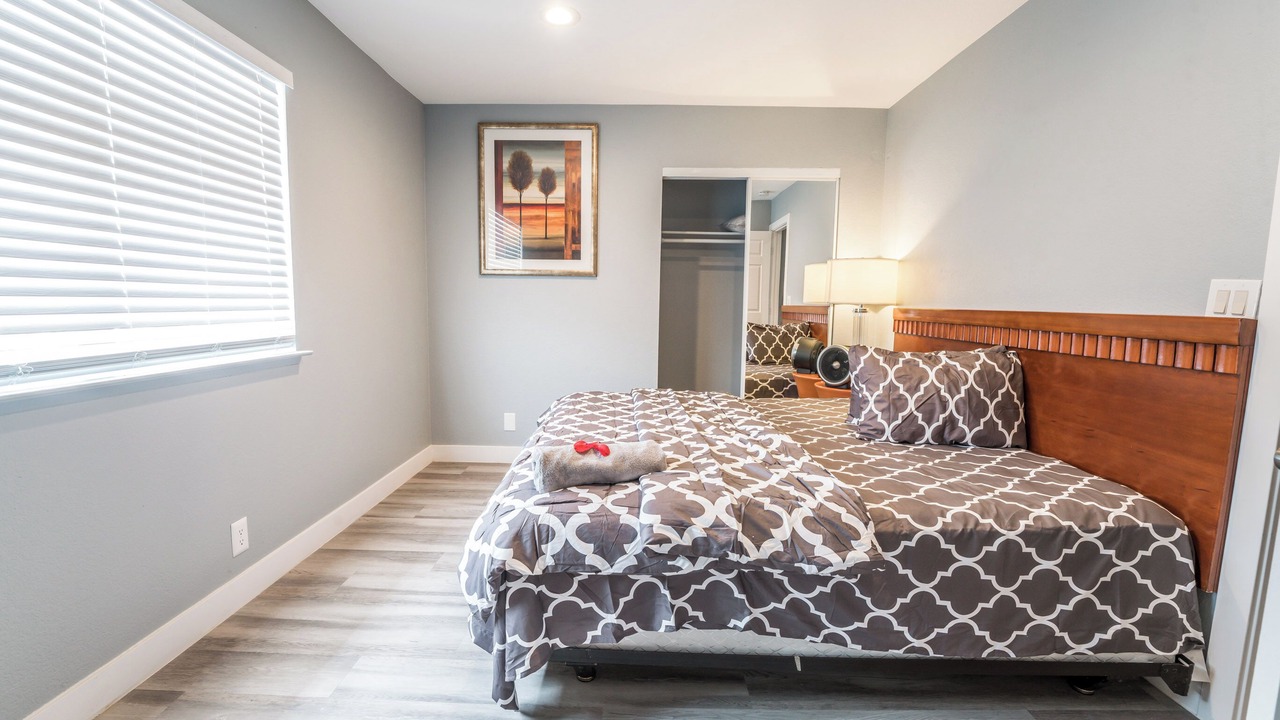 Photo of Bedroom in Sunrise Manor