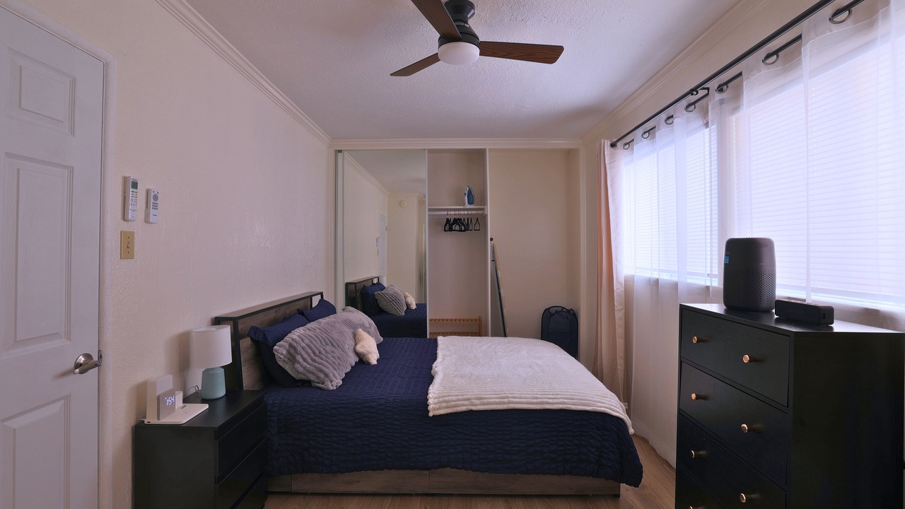 Photo of Bedroom in North Long Beach