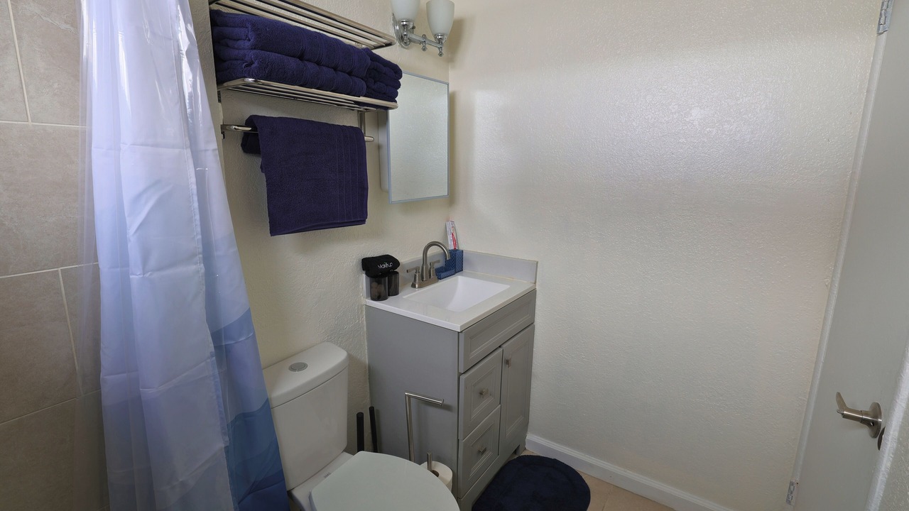Photo of Bathroom in North Long Beach