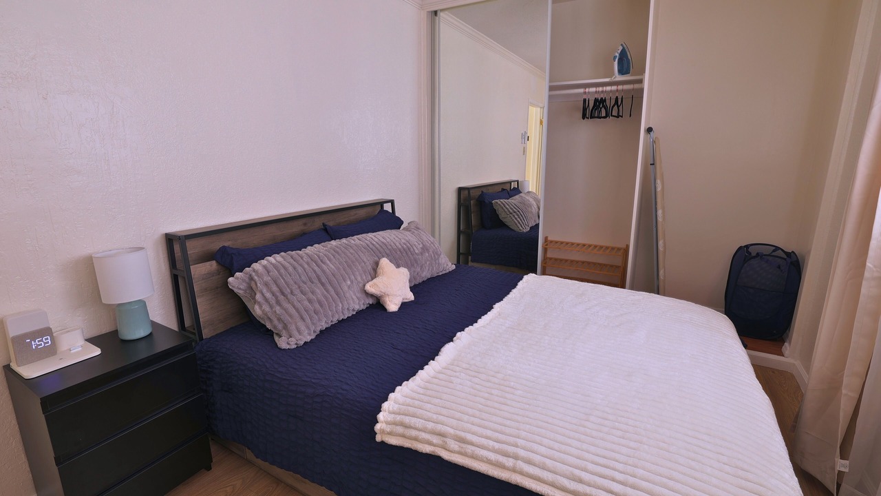 Photo of Bedroom in North Long Beach