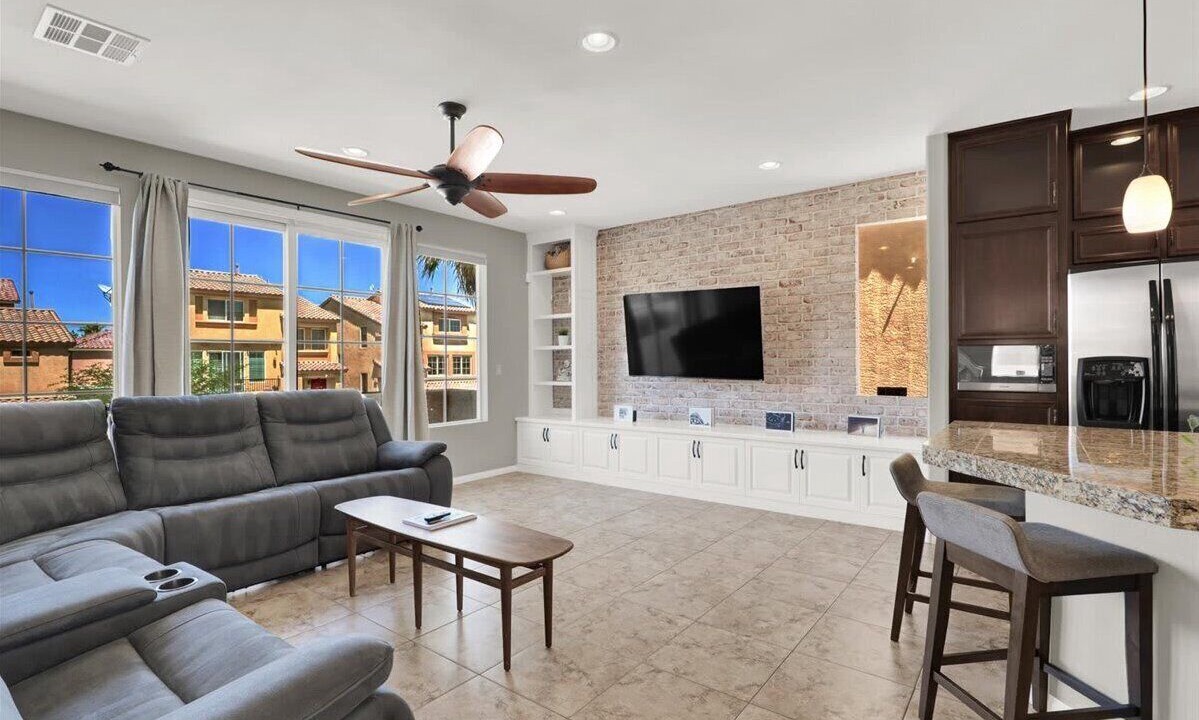 Photo of Bedroom in Enterprise
