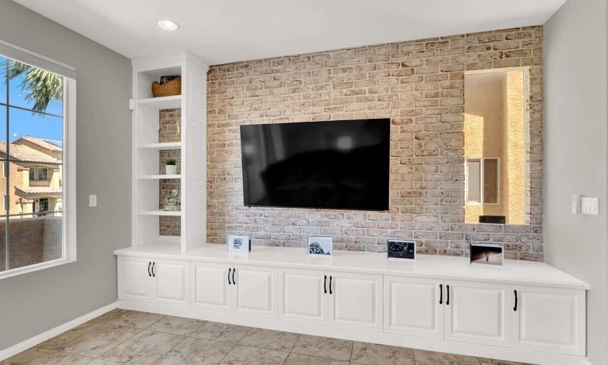 Photo of Bedroom in Enterprise