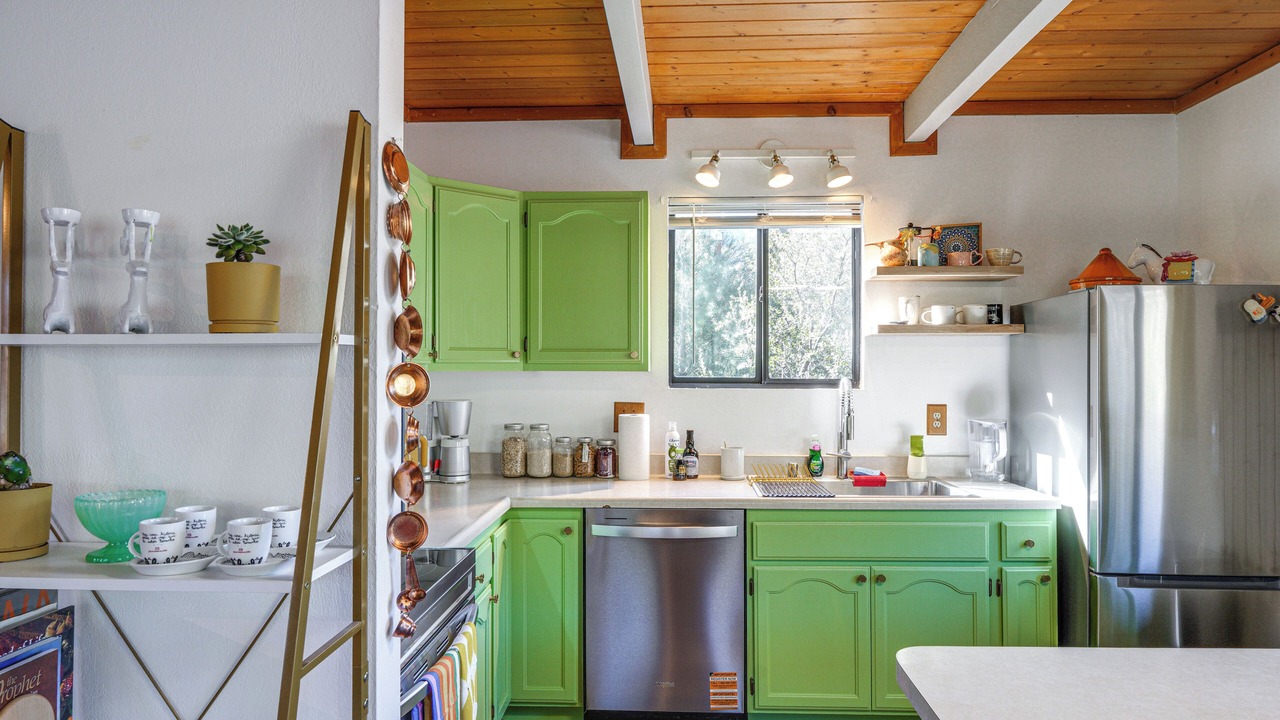 Photo of Kitchen in Pine Mountain Club