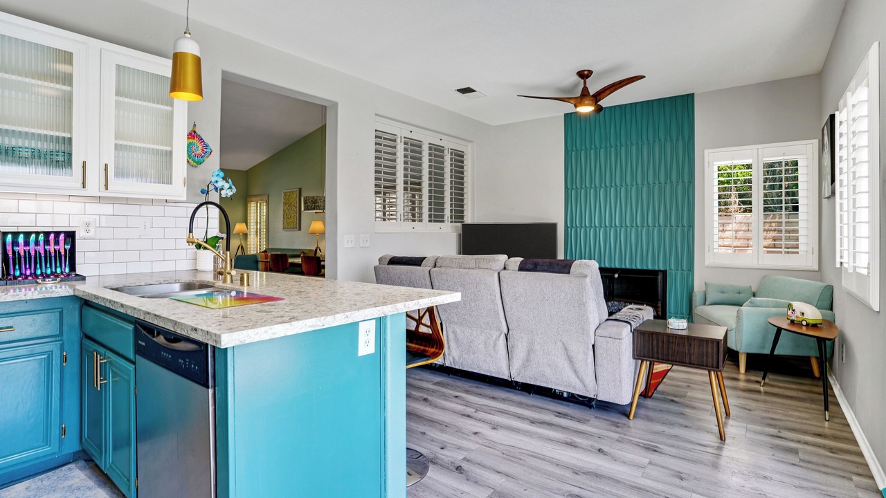 Photo of Bedroom in Racquet Club South